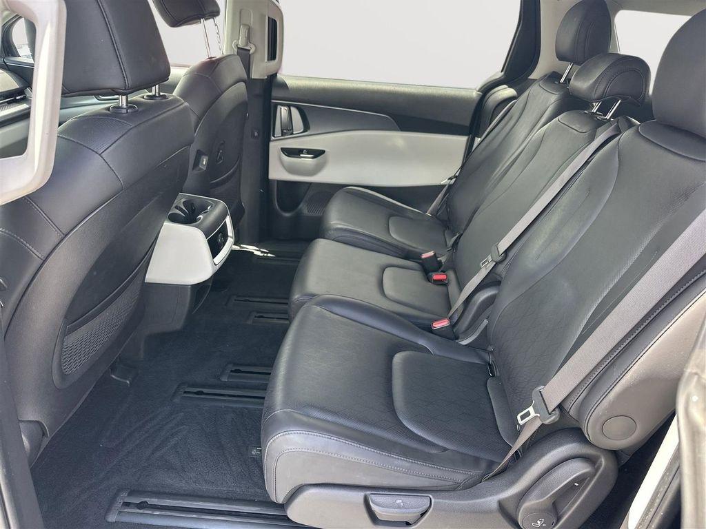used 2024 Kia Carnival car, priced at $30,035