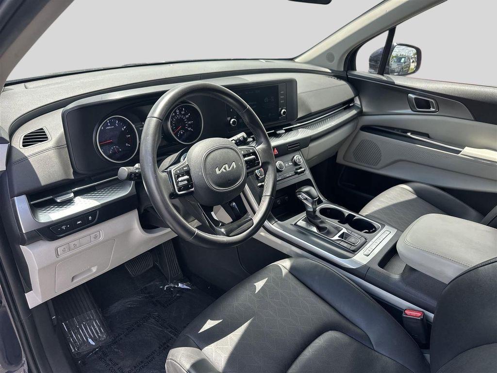 used 2024 Kia Carnival car, priced at $30,035