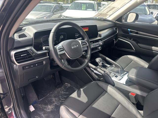 new 2025 Kia Telluride car, priced at $38,135