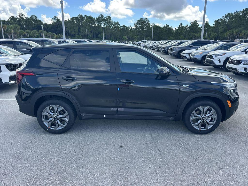 new 2026 Kia Seltos car, priced at $25,745