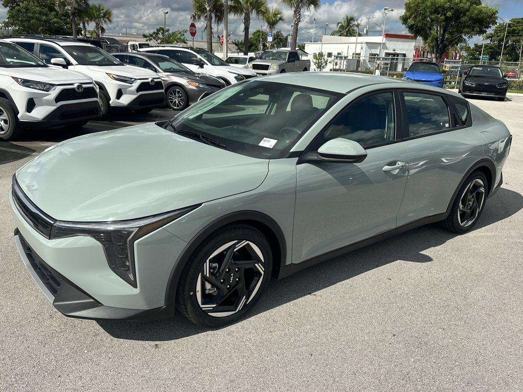 new 2025 Kia K4 car, priced at $25,375
