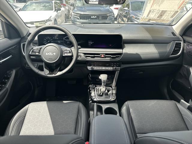 new 2025 Kia Seltos car, priced at $28,245