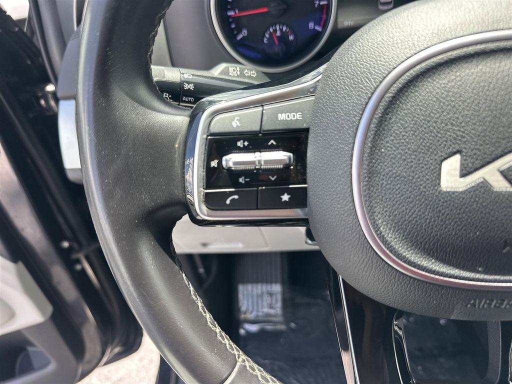 used 2024 Kia Carnival car, priced at $29,523