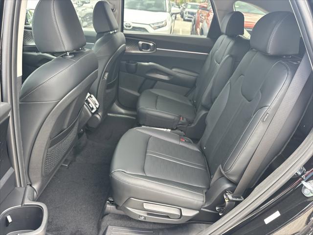 new 2025 Kia Sorento Hybrid car, priced at $41,725