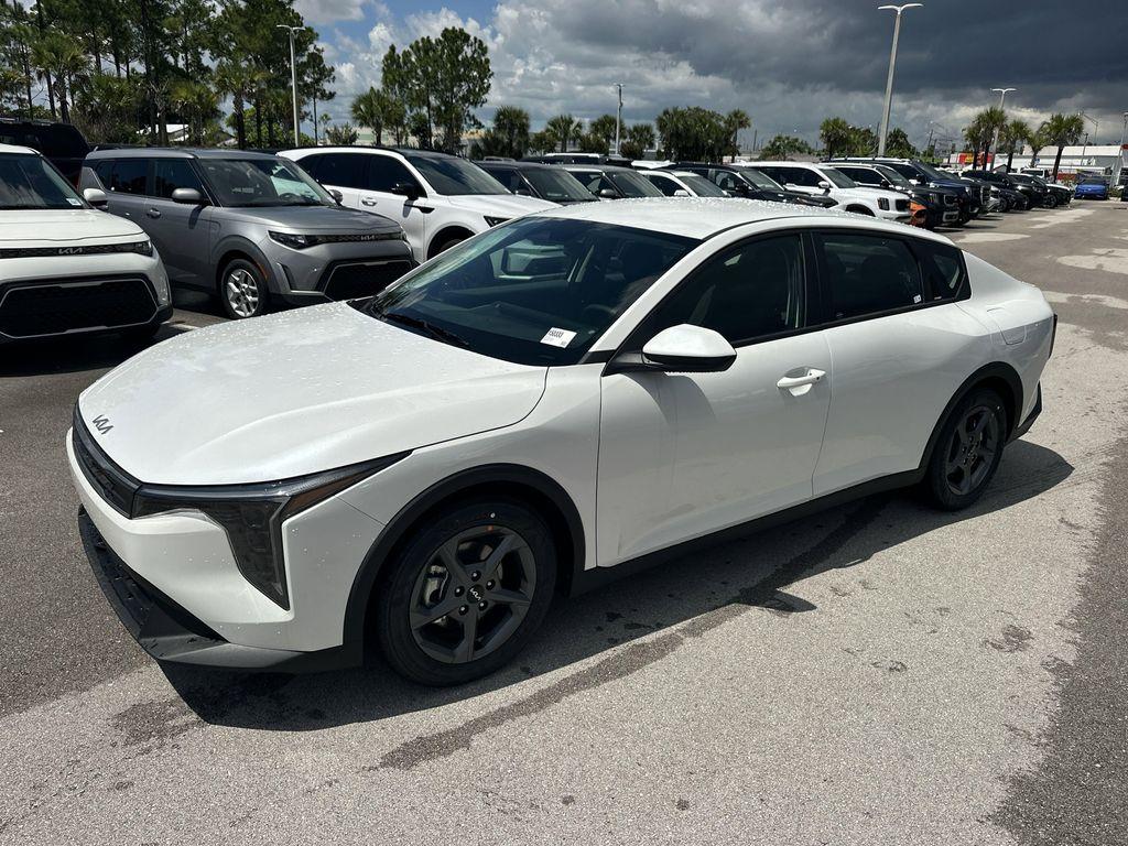 new 2025 Kia K4 car, priced at $24,735