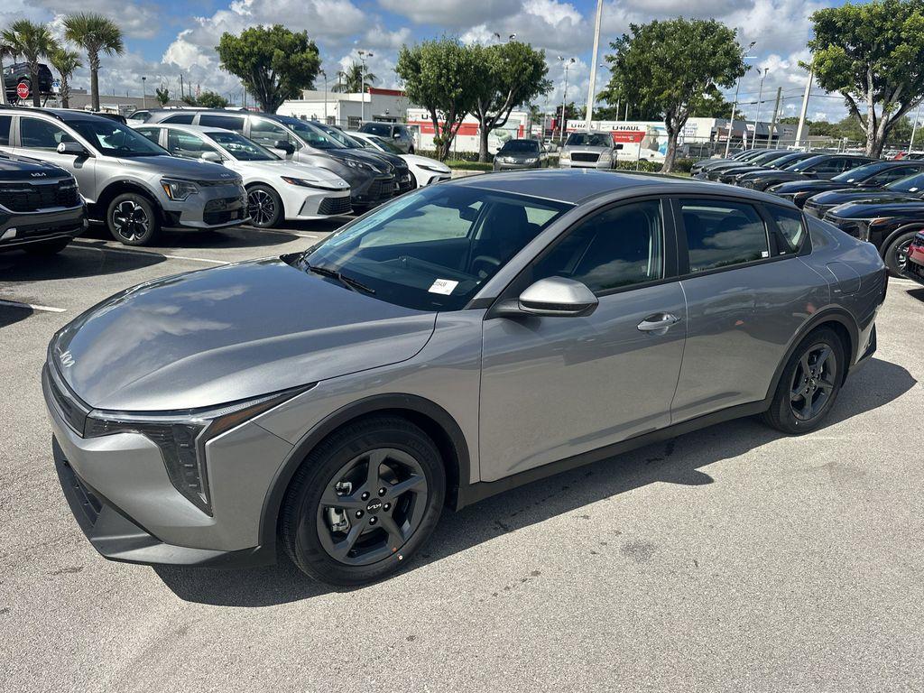 new 2025 Kia K4 car, priced at $24,000