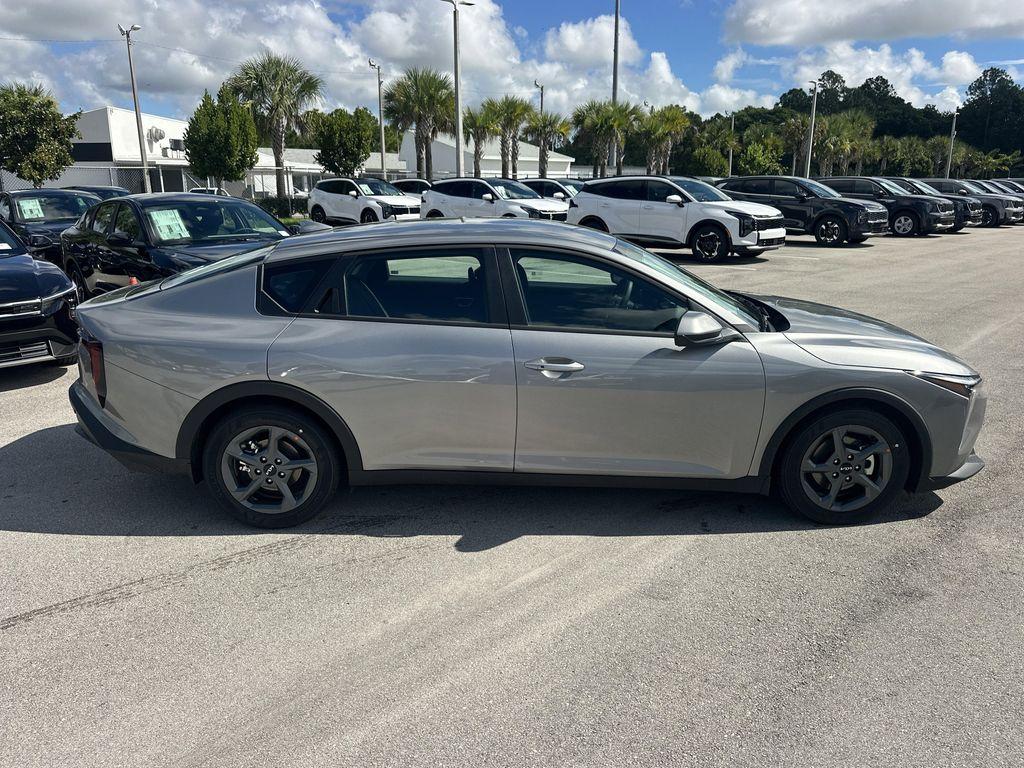 new 2025 Kia K4 car, priced at $24,000