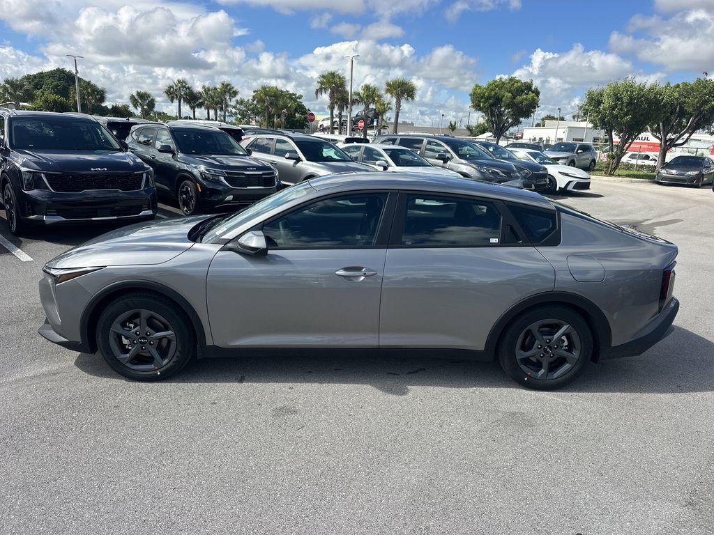 new 2025 Kia K4 car, priced at $24,000