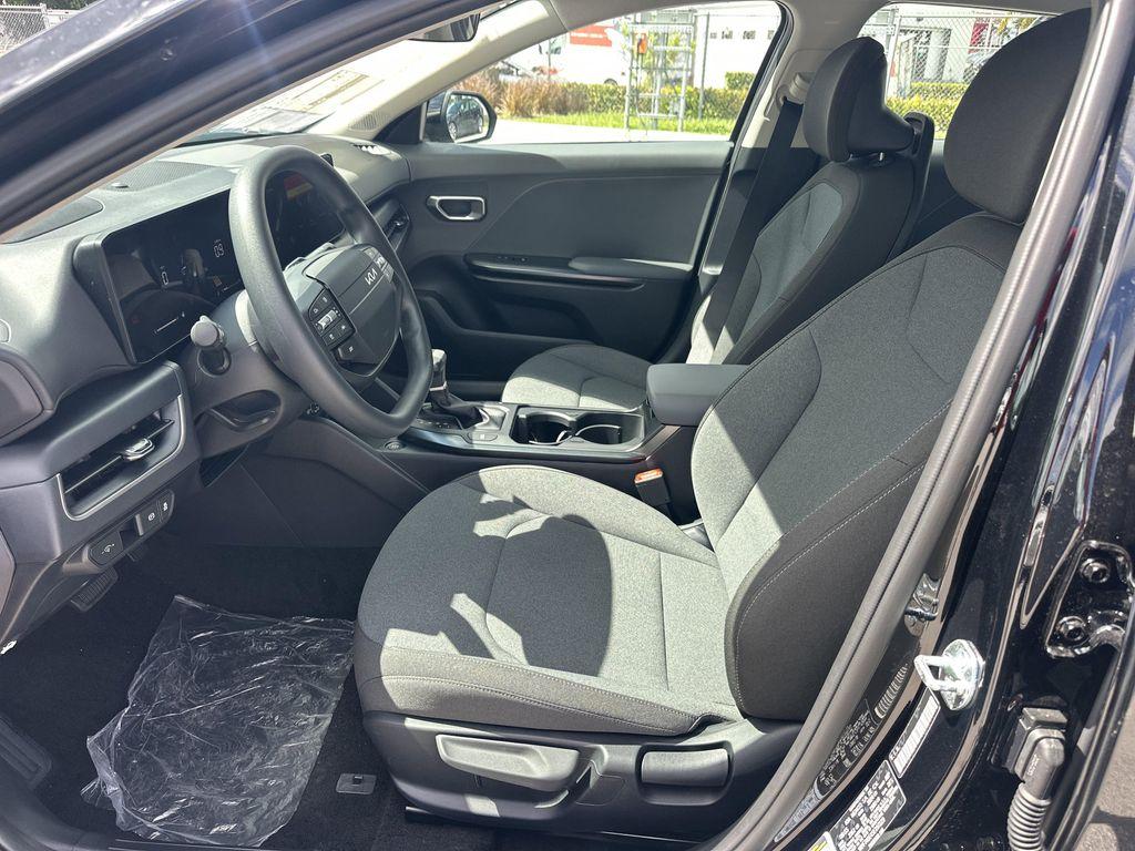 new 2025 Kia K4 car, priced at $23,644