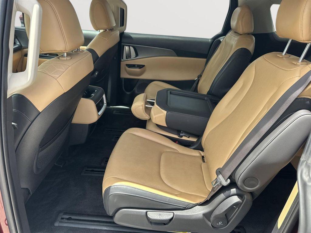 used 2024 Kia Carnival car, priced at $30,549