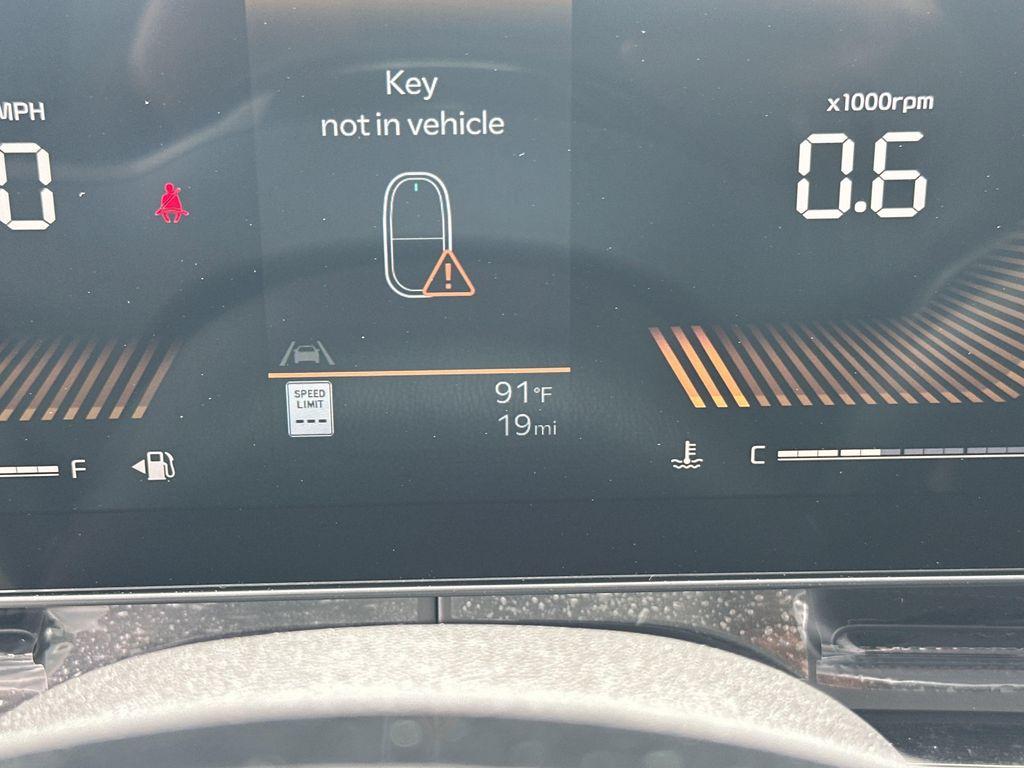 new 2025 Kia Carnival car, priced at $39,504