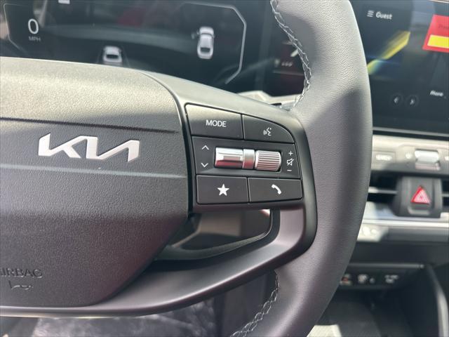 new 2025 Kia K4 car, priced at $25,810