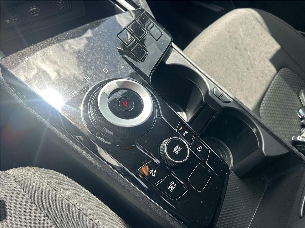 used 2024 Kia Sportage Hybrid car, priced at $25,399
