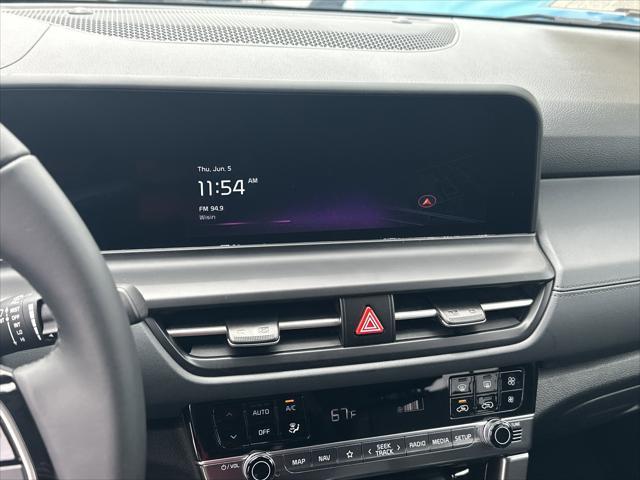new 2025 Kia Seltos car, priced at $30,655