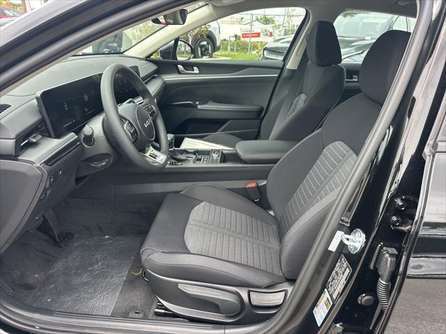 new 2025 Kia K5 car, priced at $28,550