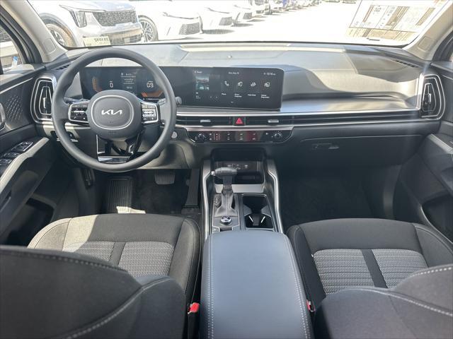 new 2025 Kia Sorento car, priced at $33,398