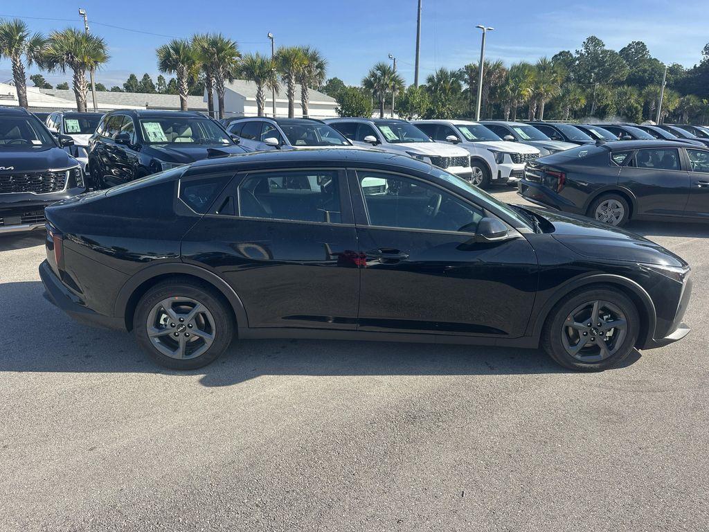 new 2025 Kia K4 car, priced at $23,888