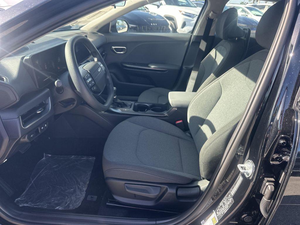 new 2025 Kia K4 car, priced at $23,888