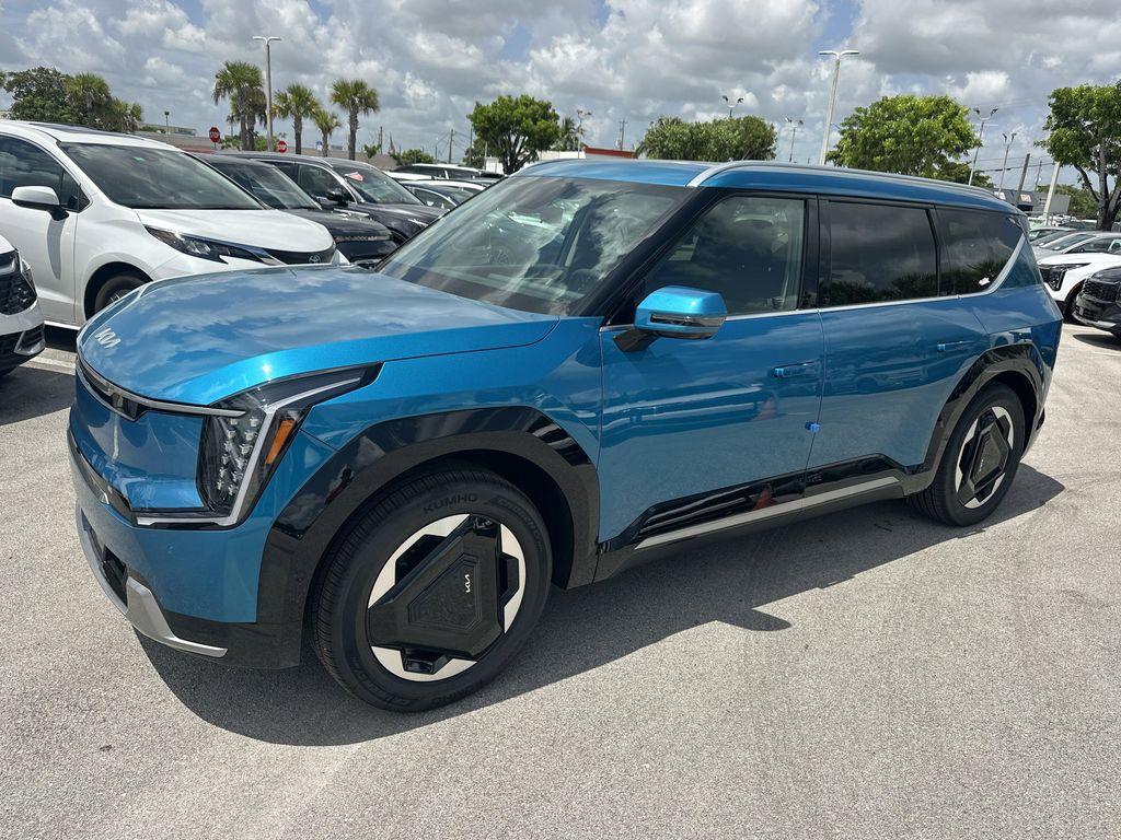 new 2026 Kia EV9 car, priced at $62,770