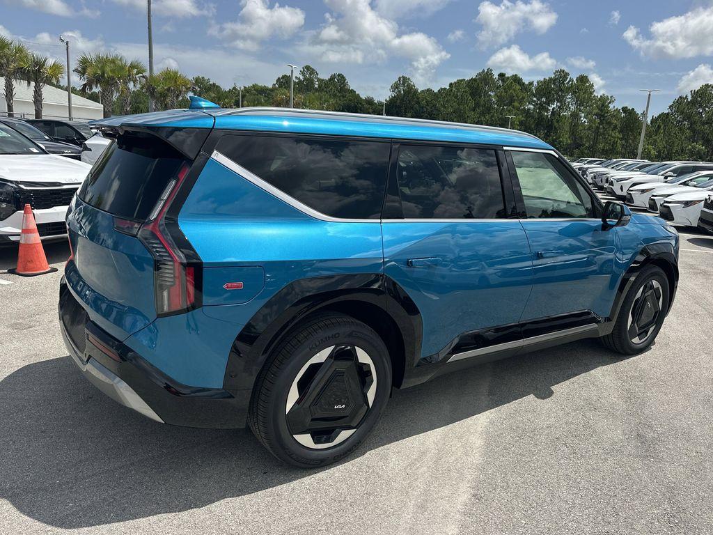 new 2026 Kia EV9 car, priced at $62,770