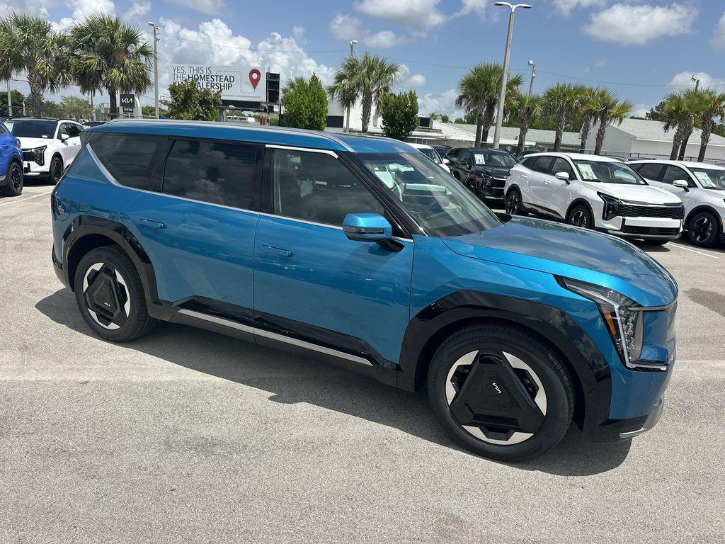 new 2026 Kia EV9 car, priced at $62,770