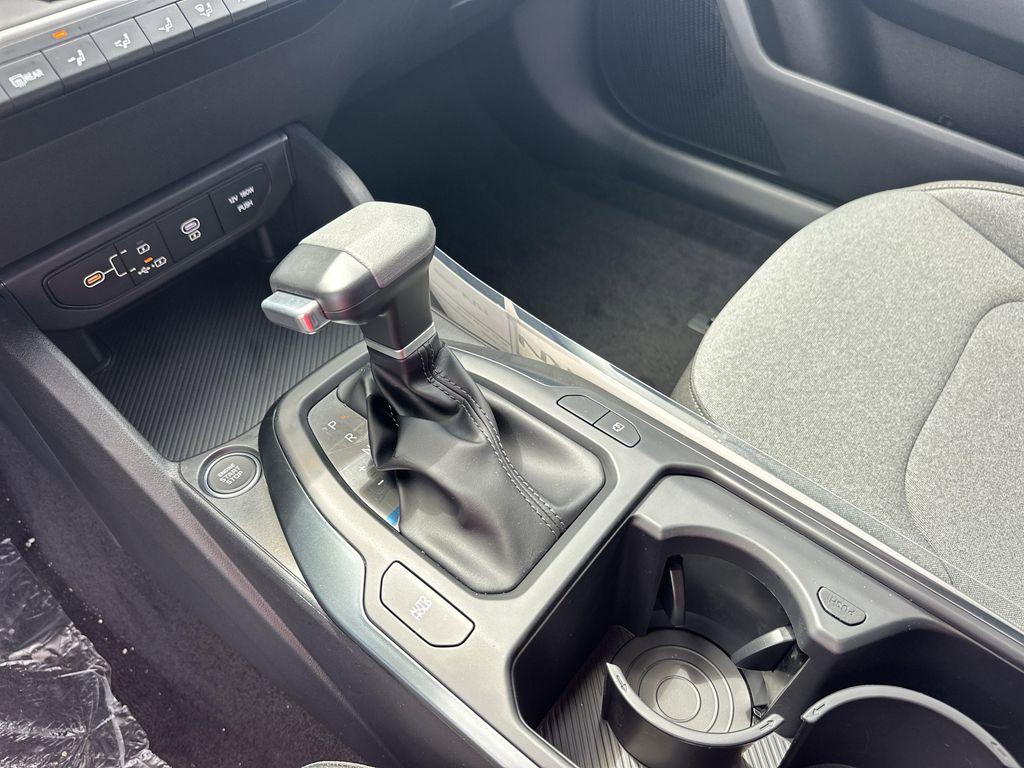 new 2025 Kia K4 car, priced at $23,628