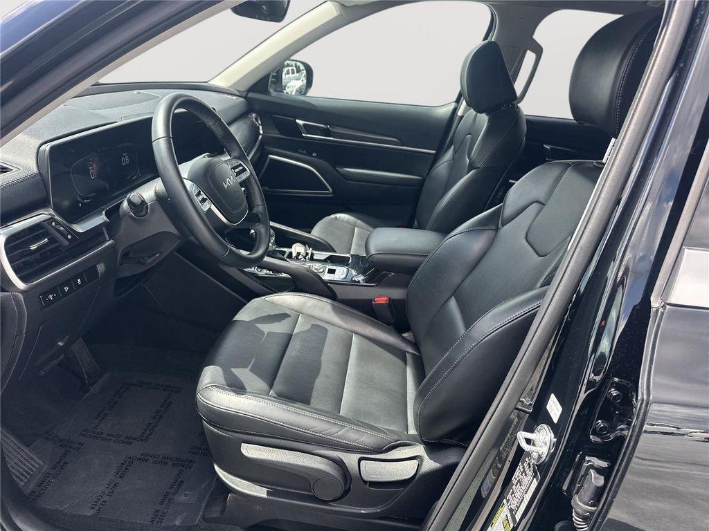 used 2025 Kia Telluride car, priced at $34,500