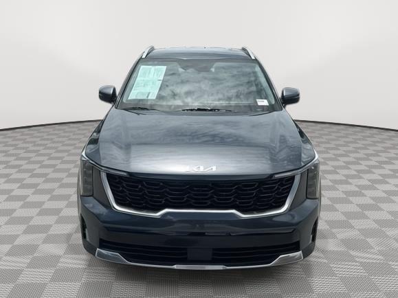 used 2024 Kia Sorento car, priced at $29,614