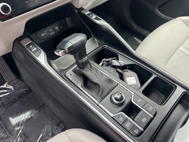 used 2024 Kia Sorento car, priced at $29,614