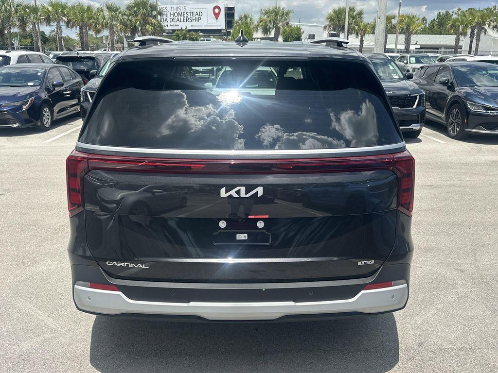new 2026 Kia Carnival Hybrid car, priced at $44,890