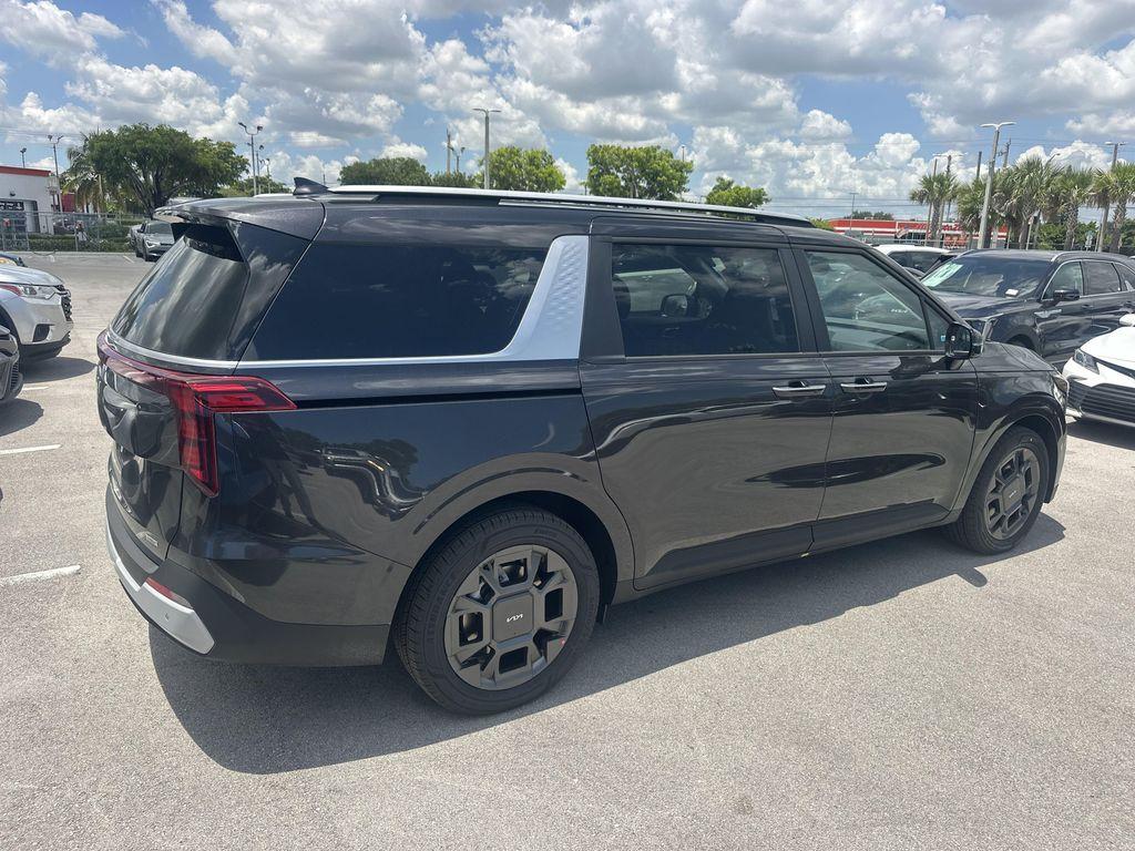 new 2026 Kia Carnival Hybrid car, priced at $44,890
