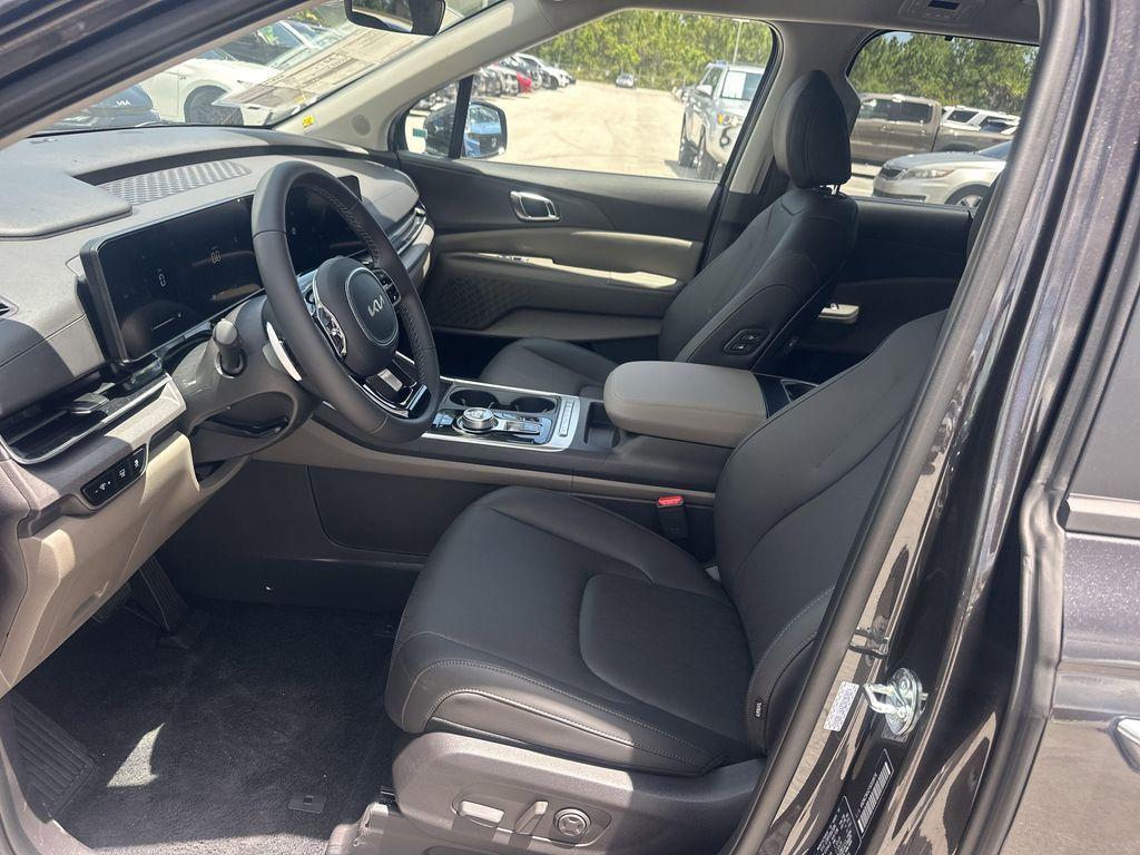 new 2026 Kia Carnival Hybrid car, priced at $44,890