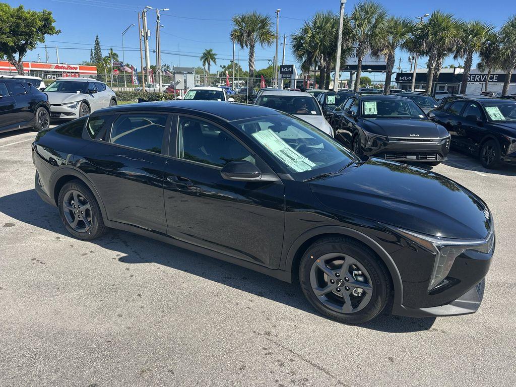 new 2025 Kia K4 car, priced at $24,375