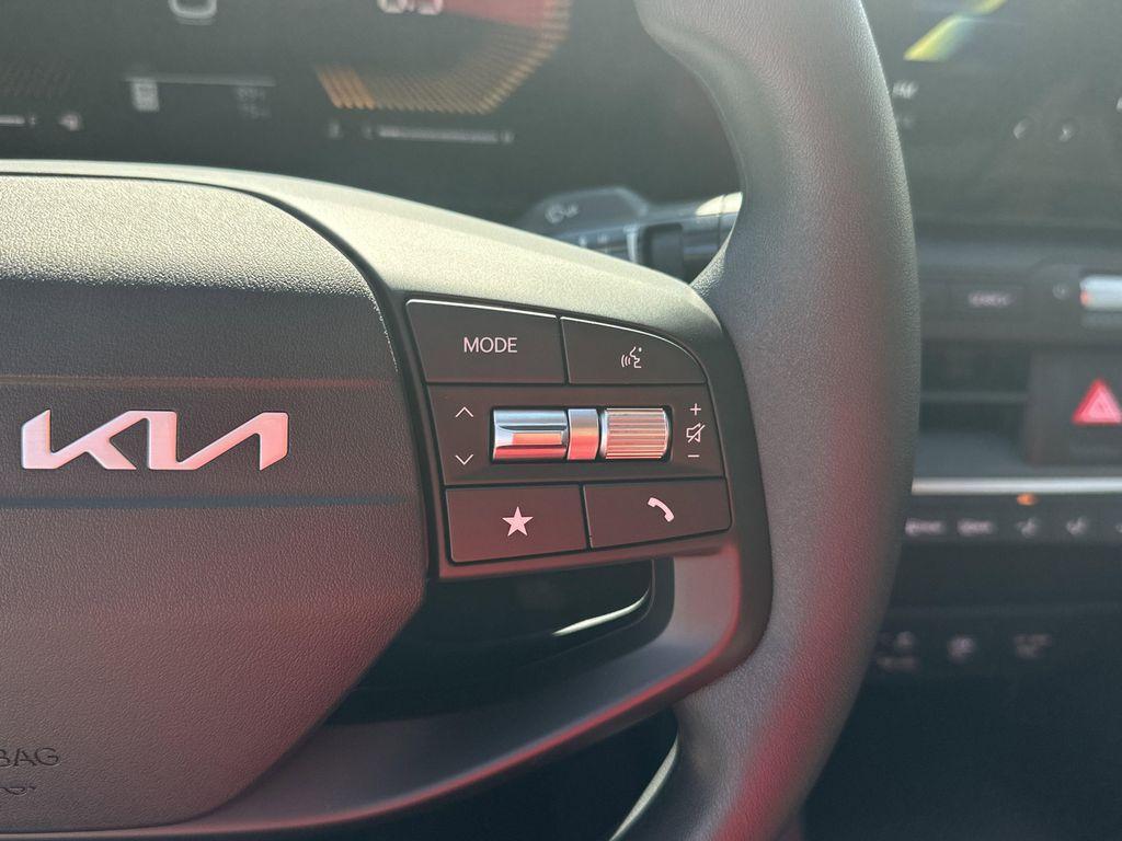 new 2025 Kia K4 car, priced at $24,375