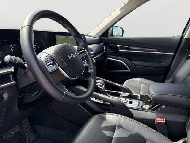 used 2024 Kia Telluride car, priced at $30,120