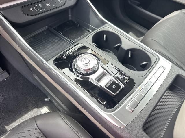 new 2026 Kia Carnival Hybrid car, priced at $44,920