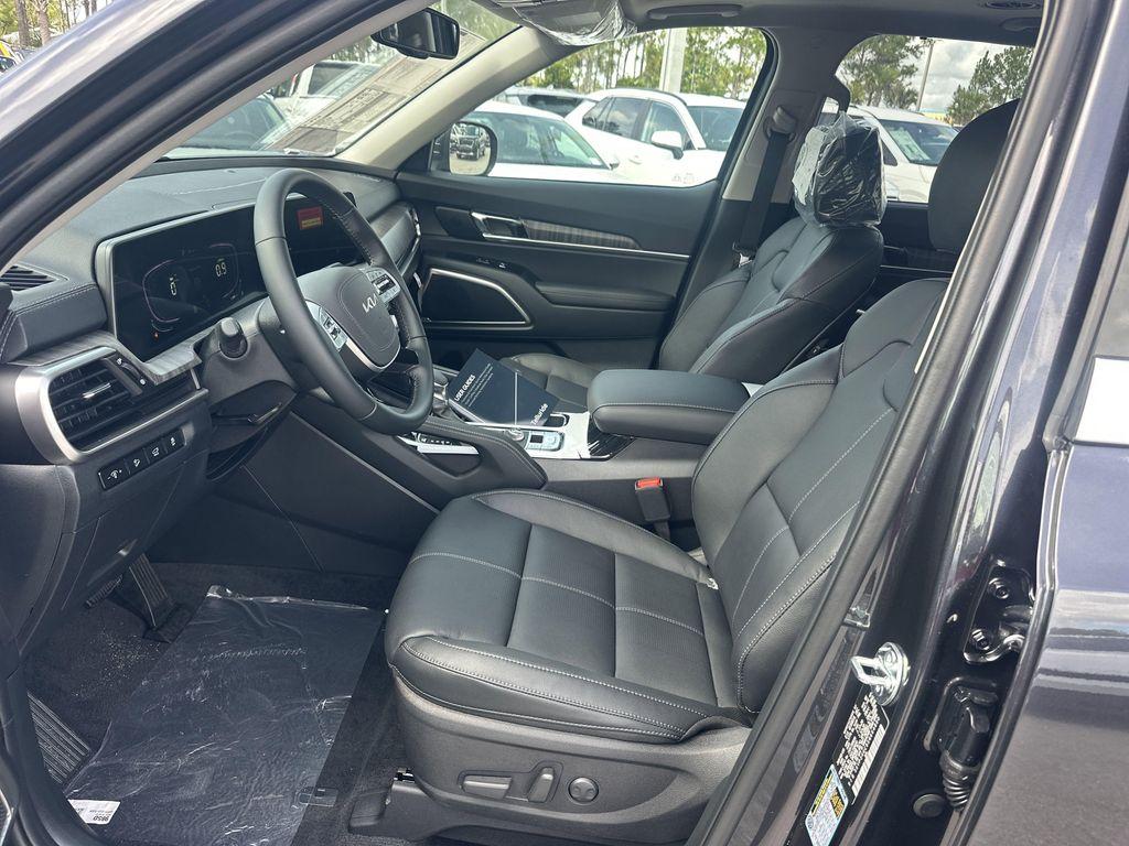 new 2025 Kia Telluride car, priced at $43,296