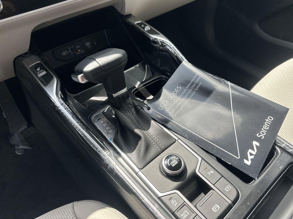 new 2025 Kia Sorento car, priced at $38,855