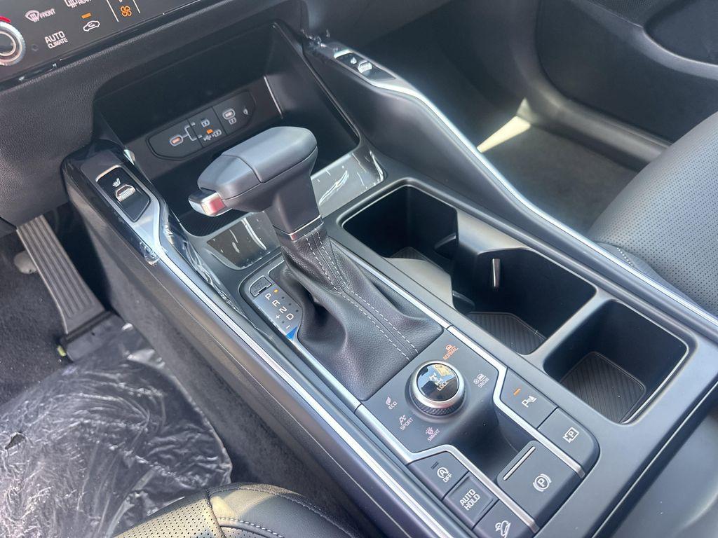new 2025 Kia Sorento car, priced at $37,090