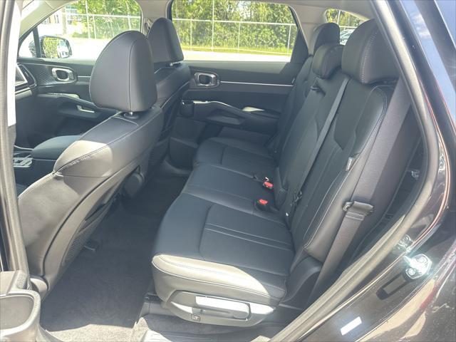 new 2025 Kia Sorento car, priced at $38,249