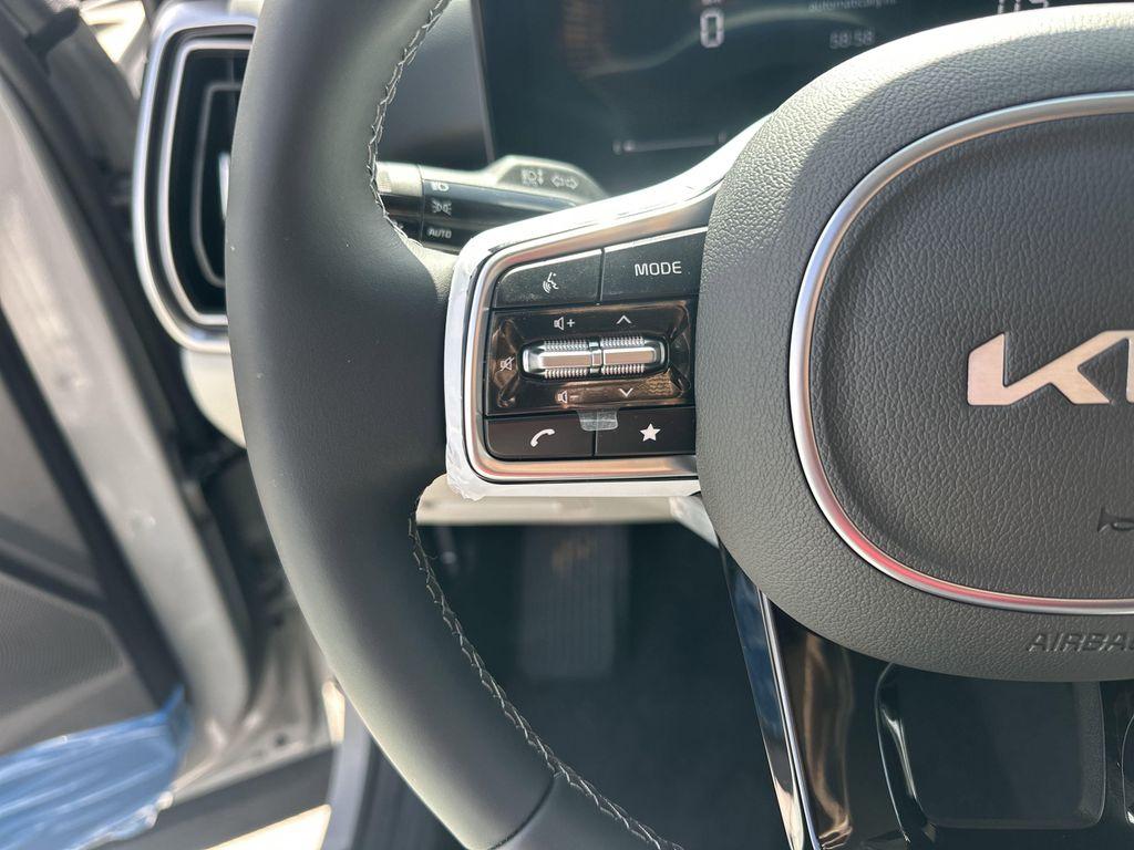 new 2025 Kia Sorento car, priced at $37,555