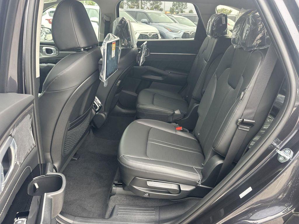 new 2025 Kia Sorento car, priced at $42,950