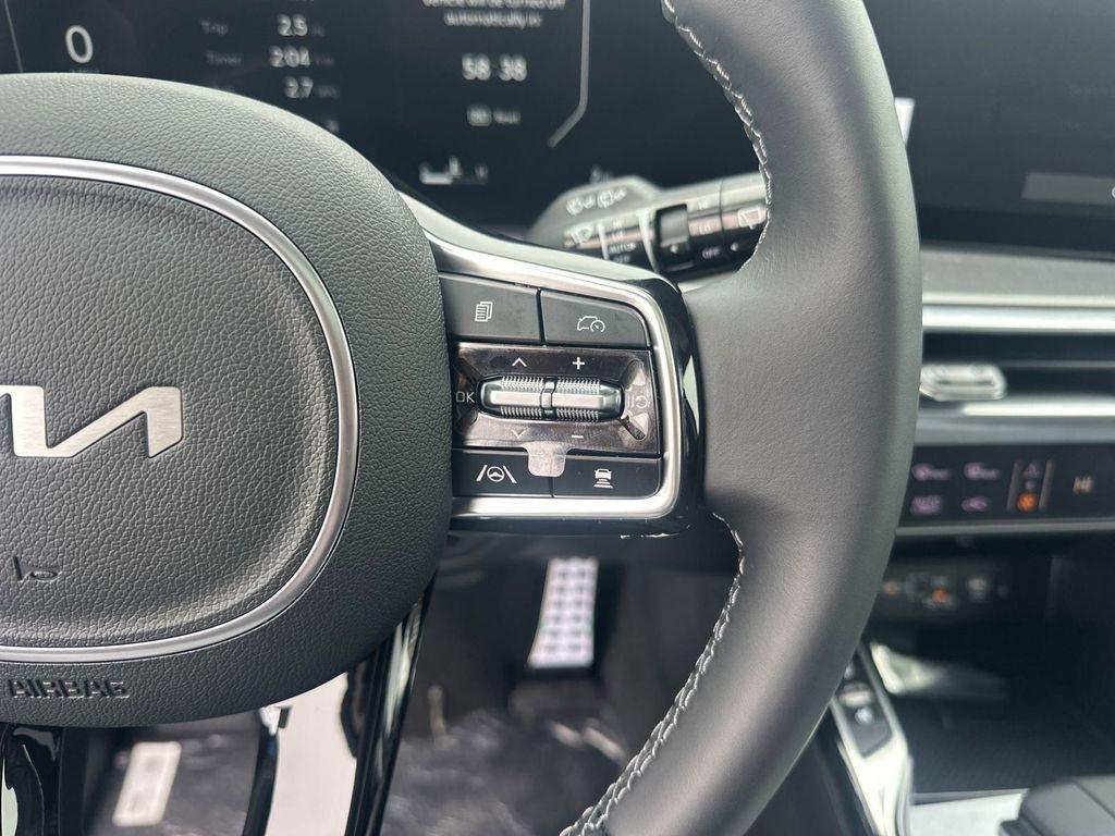 new 2025 Kia Sorento car, priced at $42,950