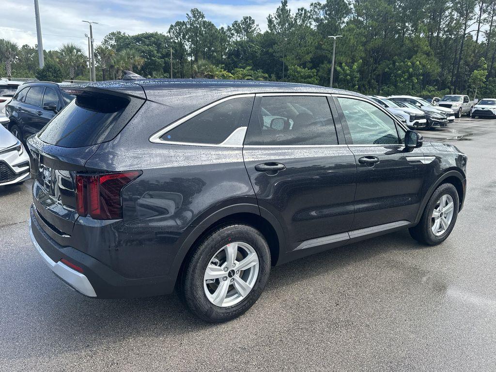 new 2026 Kia Sorento car, priced at $33,111