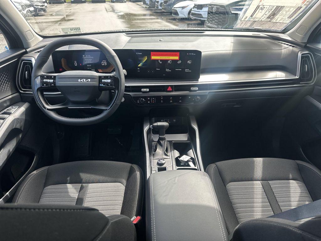 new 2026 Kia Sorento car, priced at $33,111