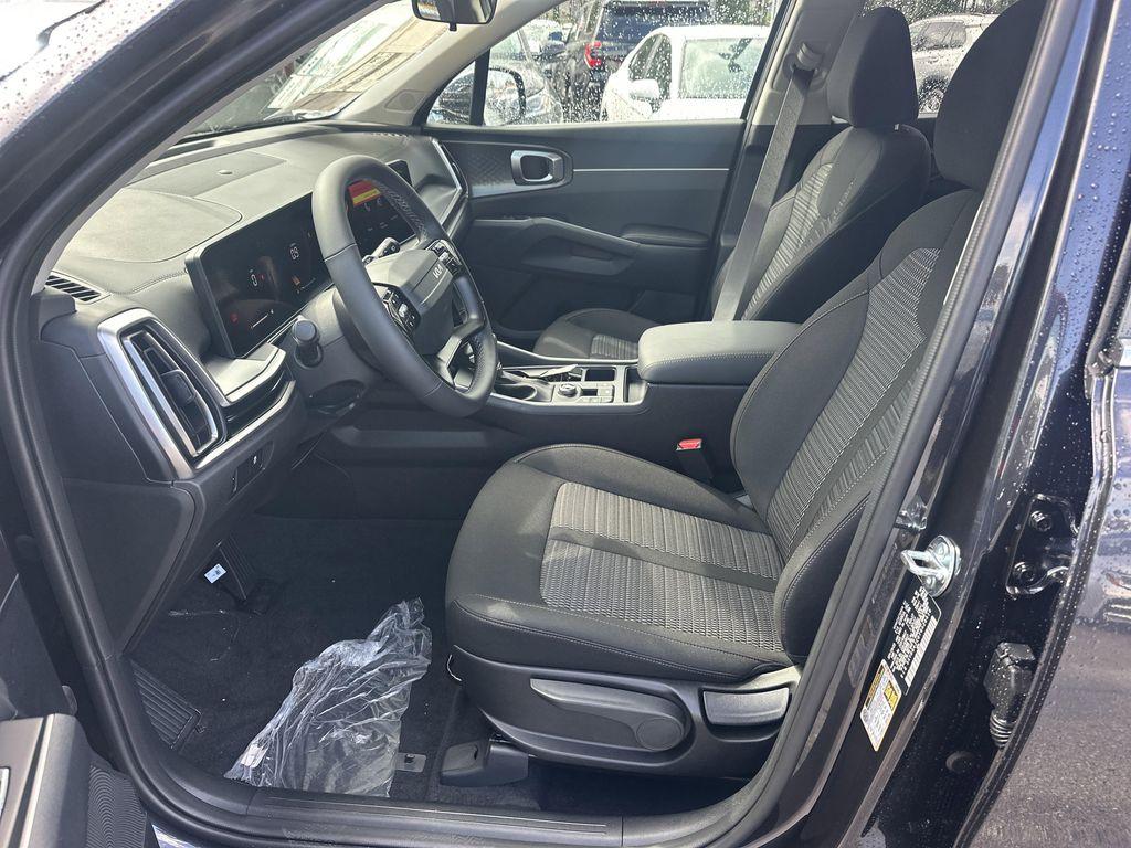 new 2026 Kia Sorento car, priced at $33,111