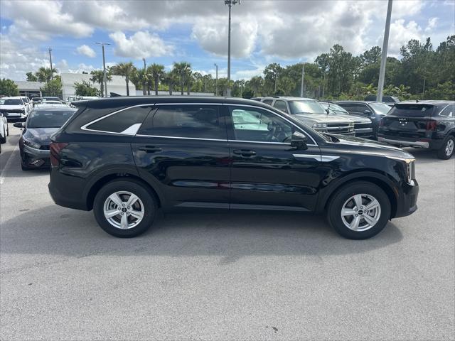 new 2025 Kia Sorento car, priced at $33,735