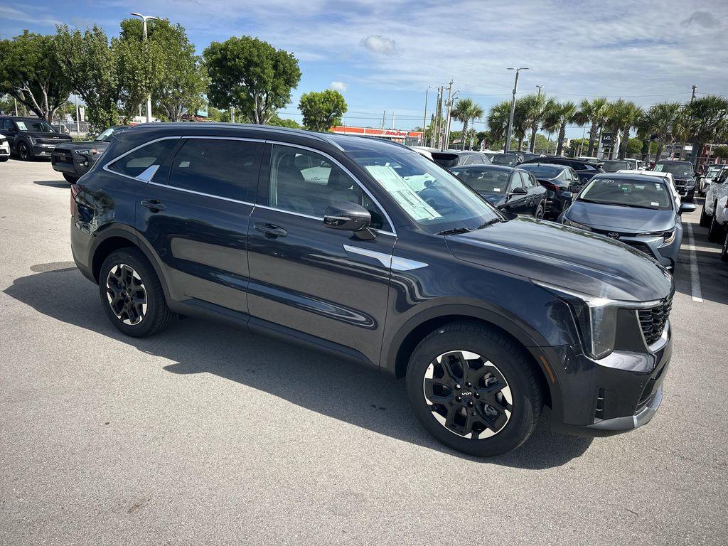 new 2025 Kia Sorento car, priced at $35,902