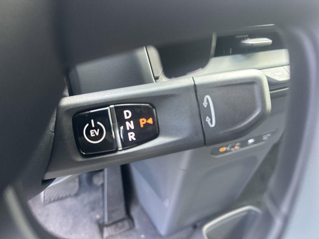 new 2026 Kia EV9 car, priced at $52,770