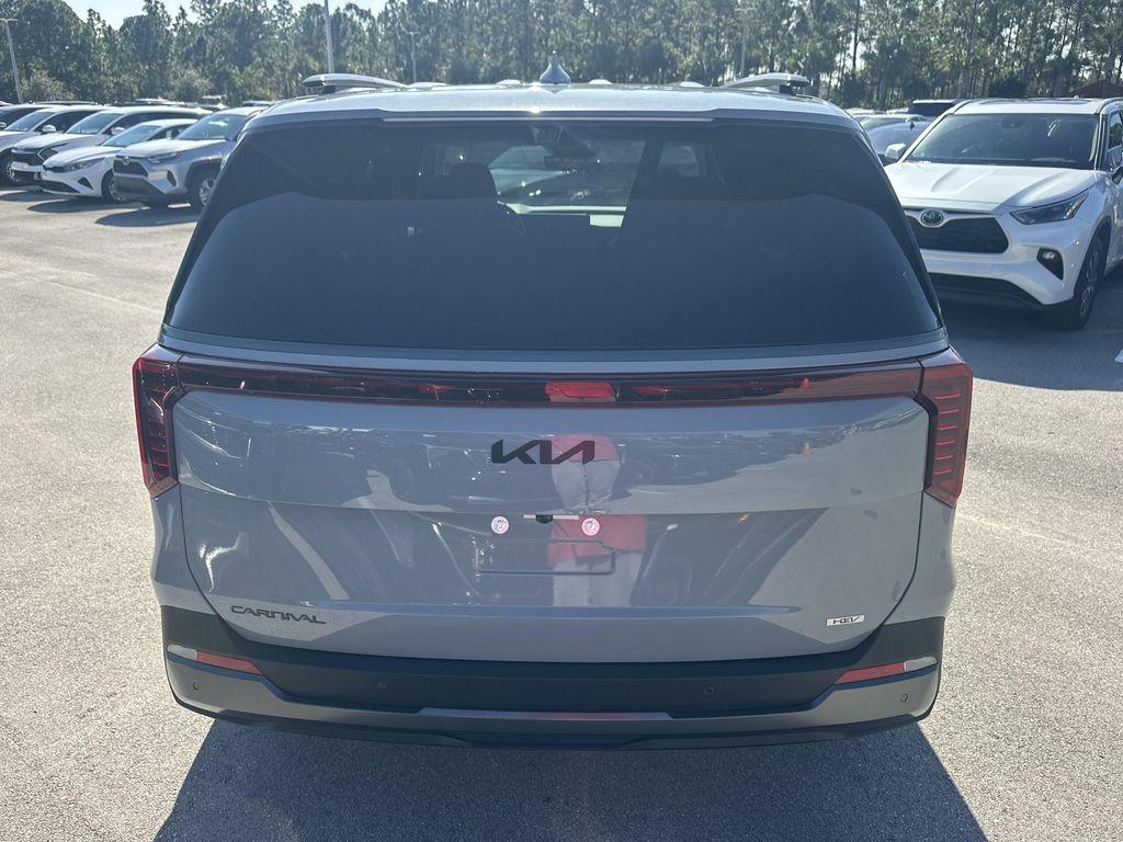 new 2025 Kia Carnival Hybrid car, priced at $56,443